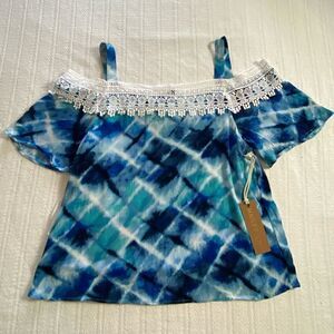 Hailey Lyn Petite's XLP Off the Shoulder Top